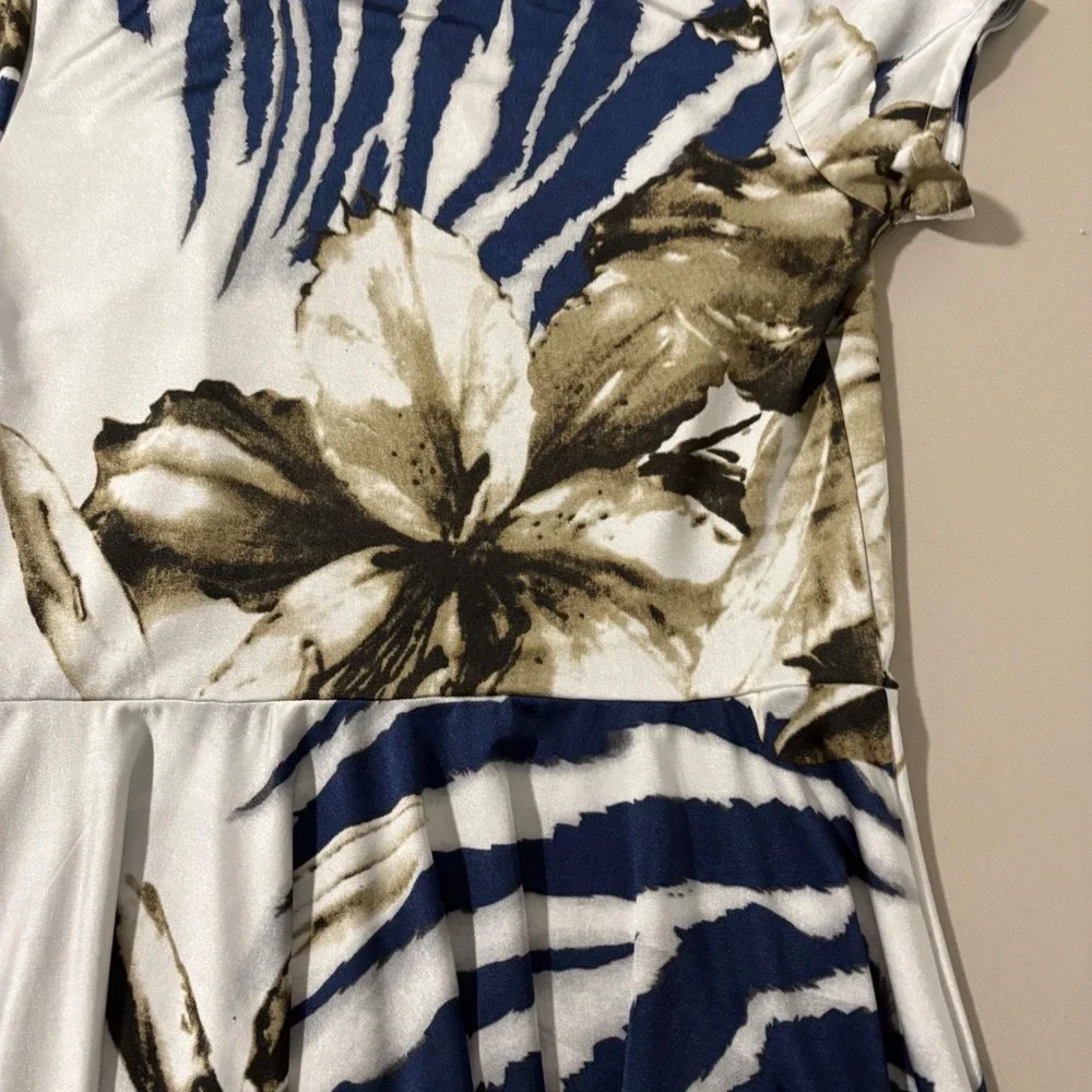 Alberto Makali Floral Zebra Print Peplum Top Short Sleeve Navy Olive White M - Picture 10 of 10